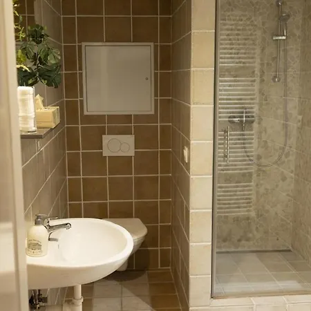 Fully Equipped 1 Bedroom With Balcony *